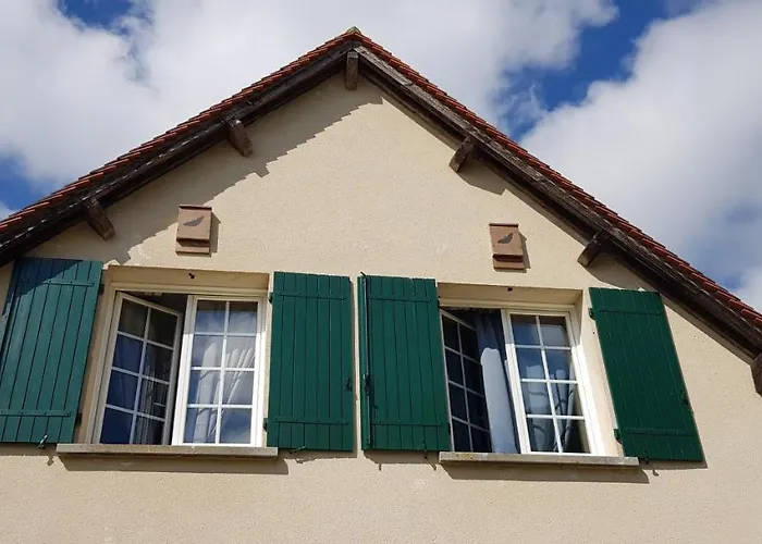 Holiday home Perigourdin La Picherie Montpon-Menesterol